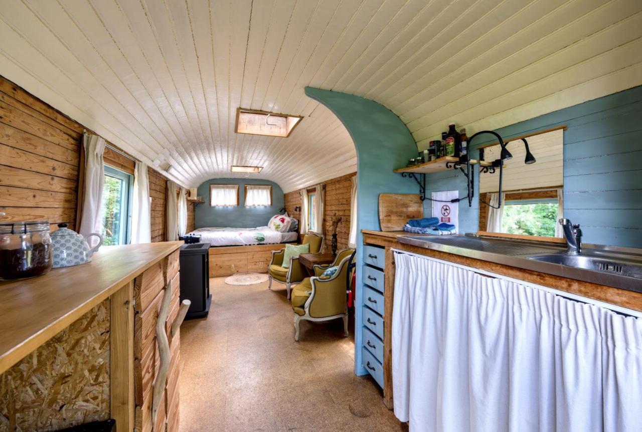 Camping La Roulotte De La Ferme De Froidefontaine *