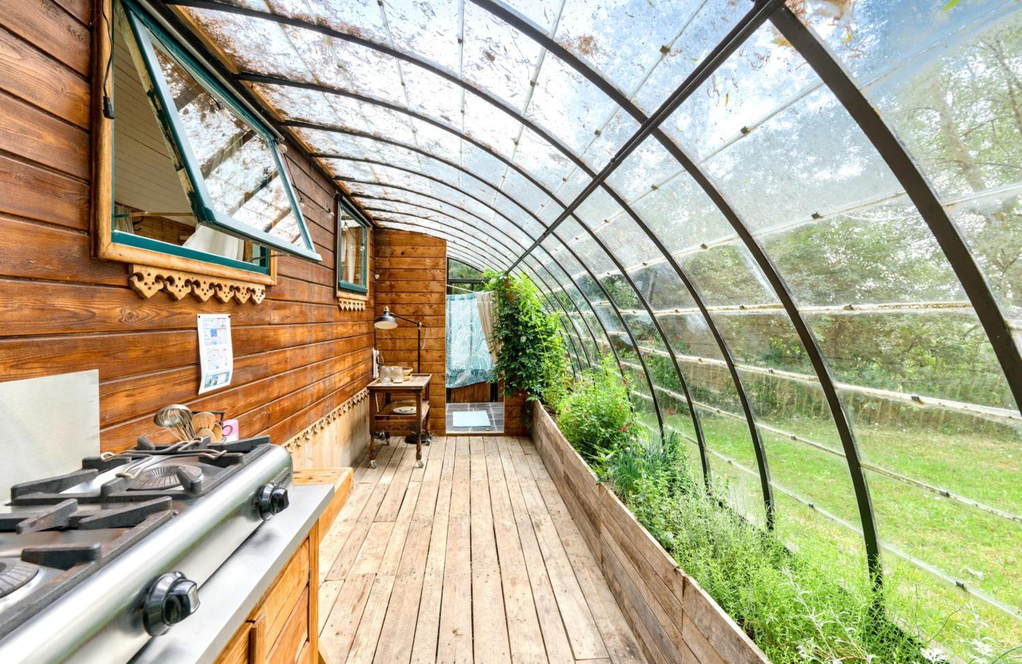 Camping La Roulotte De La Ferme De Froidefontaine