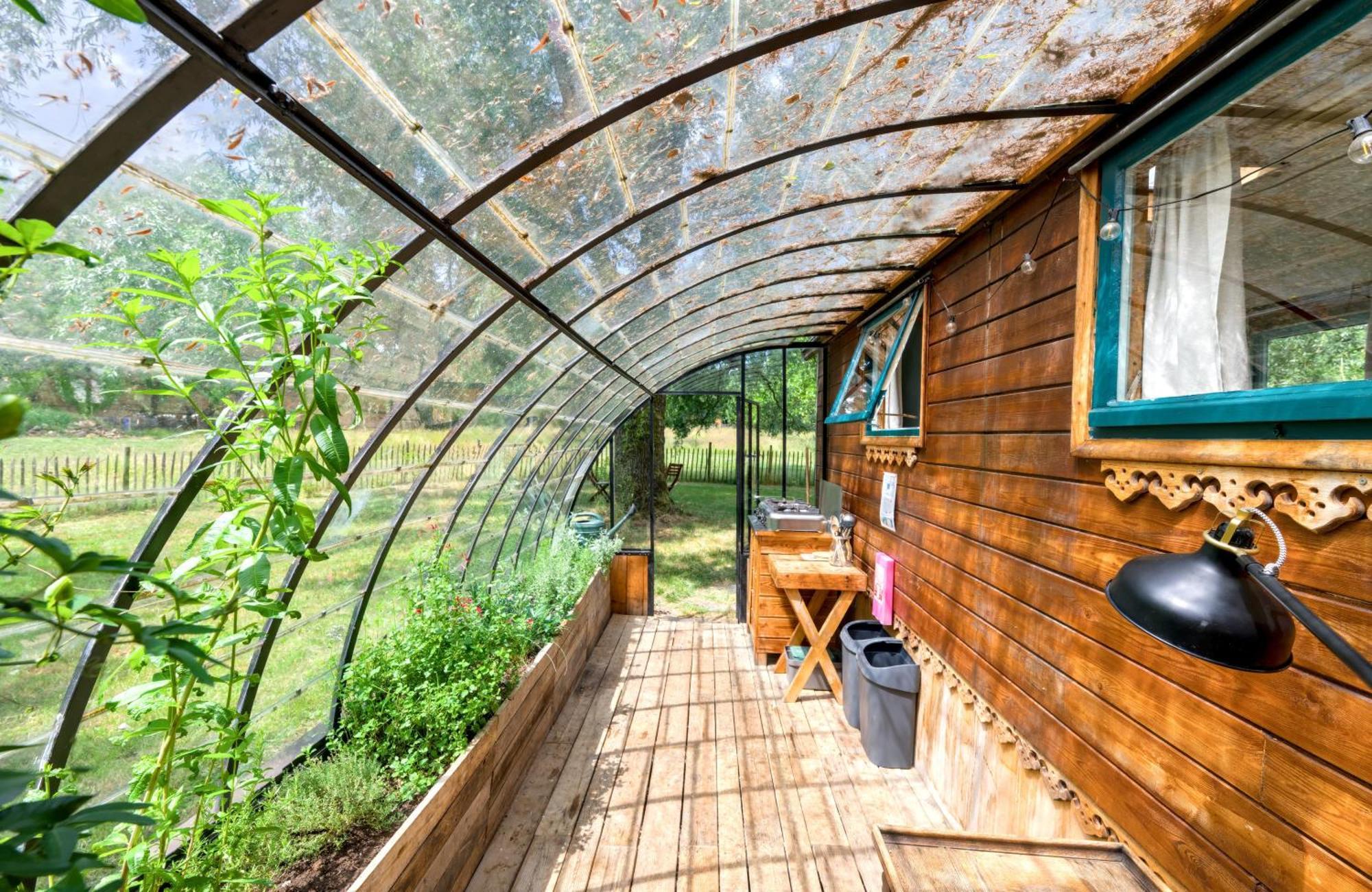 Campsite La Roulotte De La Ferme De Froidefontaine Havelange